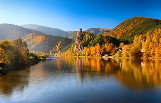 El río Váh, cerca de Piešťany