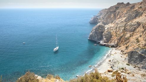 Segelboot vor der Costa del Sol, Spanien